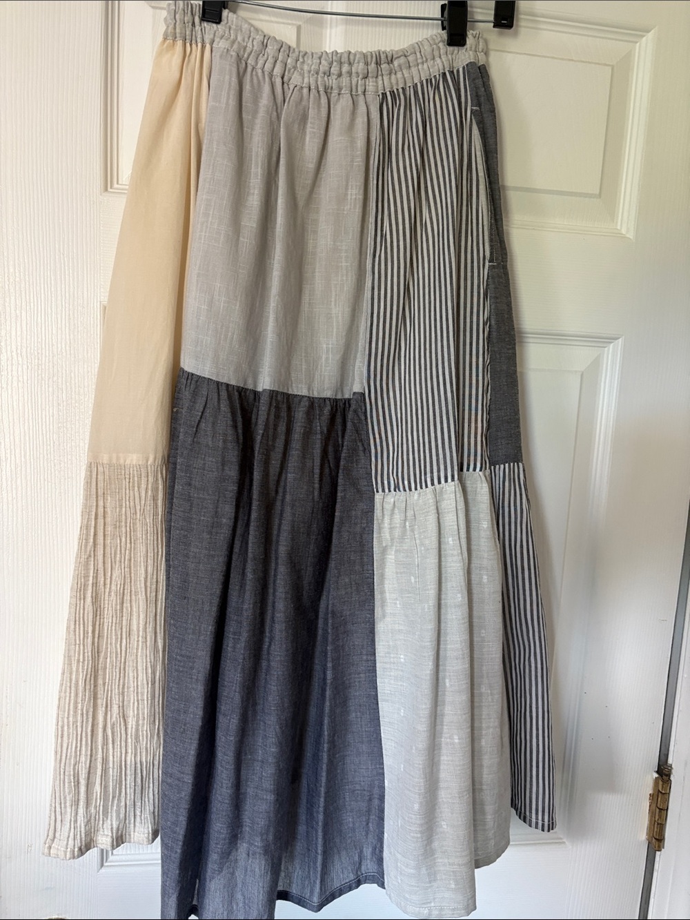 Colorblock Tiered Maxi Skirt — Cream & Gray - Picture 3 of 8